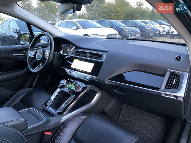 Черный Ягуар I-Pace, объемом двигателя 0 л и пробегом 120 тыс. км за 25900 $, фото 133 на Automoto.ua