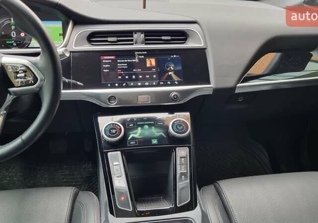 Черный Ягуар I-Pace, объемом двигателя 0 л и пробегом 44 тыс. км за 24900 $, фото 39 на Automoto.ua