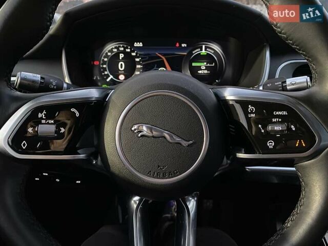 Черный Ягуар I-Pace, объемом двигателя 0 л и пробегом 90 тыс. км за 26900 $, фото 35 на Automoto.ua