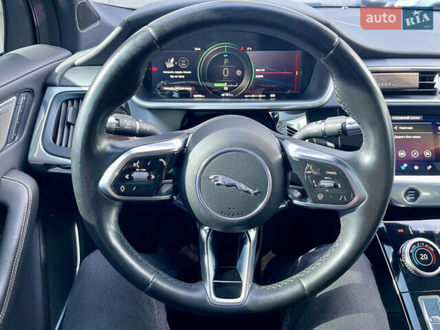 Черный Ягуар I-Pace, объемом двигателя 0 л и пробегом 102 тыс. км за 24990 $, фото 13 на Automoto.ua