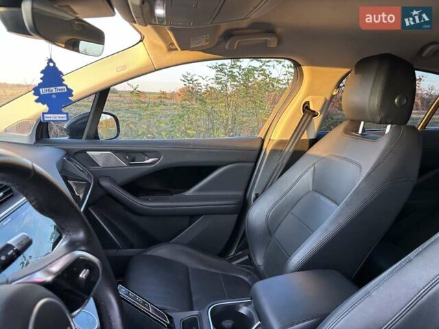 Чорний Ягуар I-Pace, об'ємом двигуна 0 л та пробігом 126 тис. км за 25500 $, фото 7 на Automoto.ua