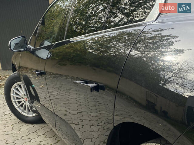 Черный Ягуар I-Pace, объемом двигателя 0 л и пробегом 105 тыс. км за 22200 $, фото 25 на Automoto.ua