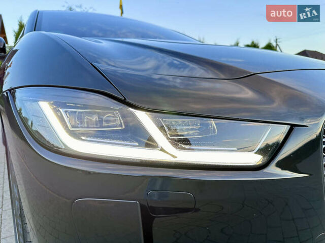 Чорний Ягуар I-Pace, об'ємом двигуна 0 л та пробігом 77 тис. км за 26900 $, фото 31 на Automoto.ua