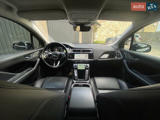 Черный Ягуар I-Pace, объемом двигателя 0 л и пробегом 105 тыс. км за 22200 $, фото 62 на Automoto.ua