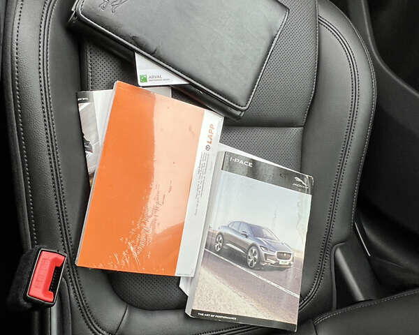 Черный Ягуар I-Pace, объемом двигателя 0 л и пробегом 143 тыс. км за 20500 $, фото 59 на Automoto.ua