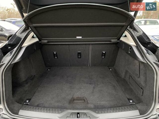 Черный Ягуар I-Pace, объемом двигателя 0 л и пробегом 98 тыс. км за 25200 $, фото 78 на Automoto.ua