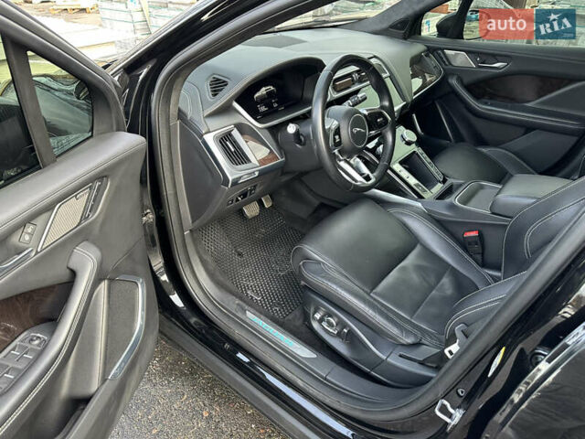 Черный Ягуар I-Pace, объемом двигателя 0 л и пробегом 60 тыс. км за 37000 $, фото 4 на Automoto.ua