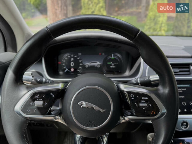 Черный Ягуар I-Pace, объемом двигателя 0 л и пробегом 128 тыс. км за 21550 $, фото 12 на Automoto.ua
