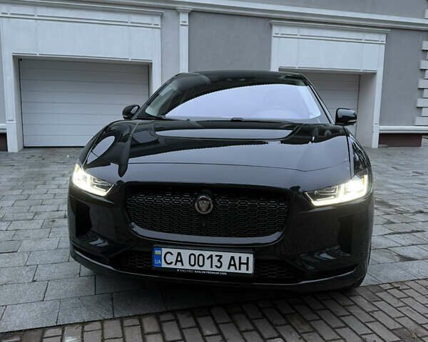 Черный Ягуар I-Pace, объемом двигателя 0 л и пробегом 69 тыс. км за 29900 $, фото 1 на Automoto.ua