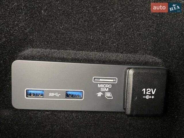 Черный Ягуар I-Pace, объемом двигателя 0 л и пробегом 98 тыс. км за 25200 $, фото 59 на Automoto.ua