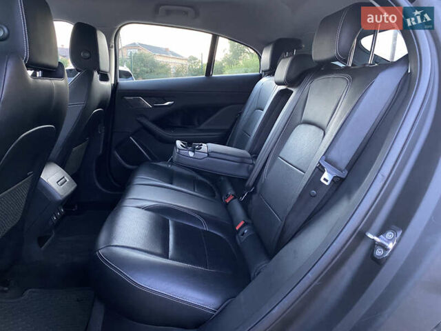 Черный Ягуар I-Pace, объемом двигателя 0 л и пробегом 120 тыс. км за 24900 $, фото 120 на Automoto.ua
