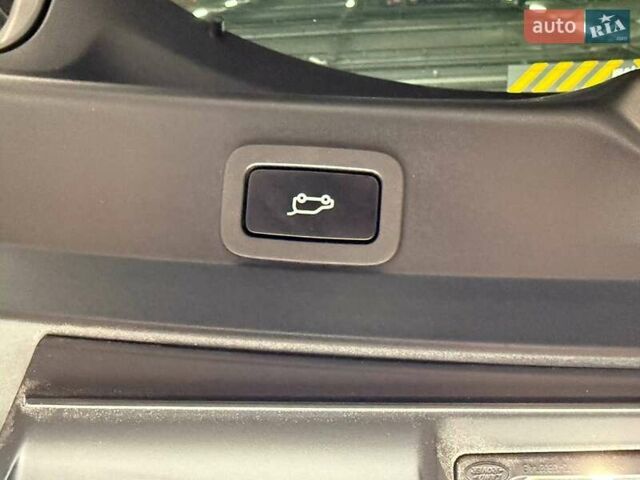 Чорний Ягуар I-Pace, об'ємом двигуна 0 л та пробігом 75 тис. км за 32990 $, фото 10 на Automoto.ua