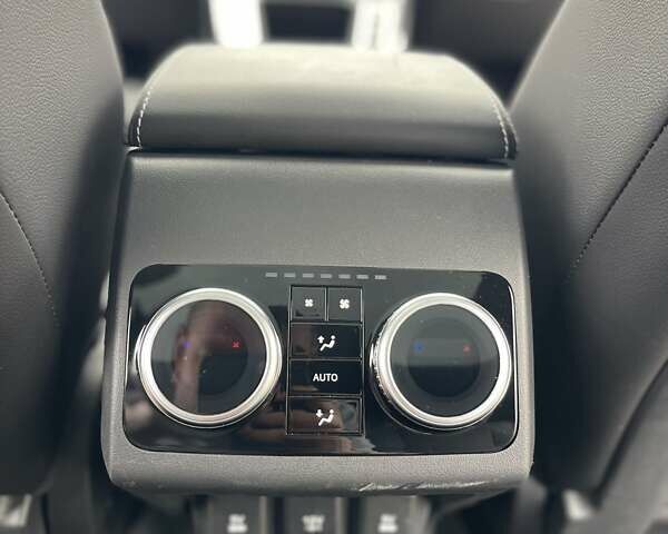 Черный Ягуар I-Pace, объемом двигателя 0 л и пробегом 45 тыс. км за 26900 $, фото 25 на Automoto.ua