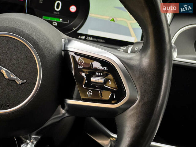 Черный Ягуар I-Pace, объемом двигателя 0 л и пробегом 138 тыс. км за 24500 $, фото 75 на Automoto.ua