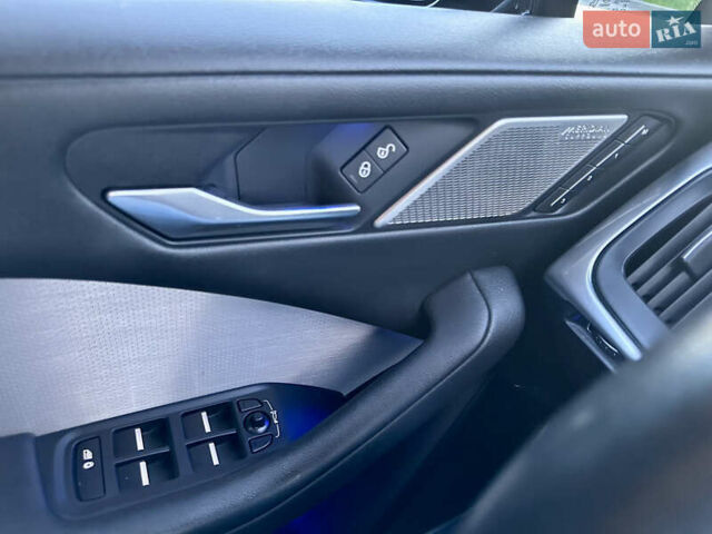 Чорний Ягуар I-Pace, об'ємом двигуна 0 л та пробігом 77 тис. км за 26900 $, фото 50 на Automoto.ua