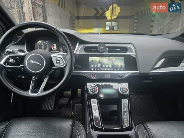 Черный Ягуар I-Pace, объемом двигателя 0 л и пробегом 75 тыс. км за 30500 $, фото 14 на Automoto.ua