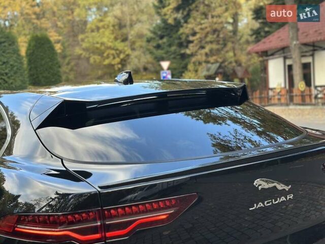 Черный Ягуар I-Pace, объемом двигателя 0 л и пробегом 80 тыс. км за 22750 $, фото 34 на Automoto.ua