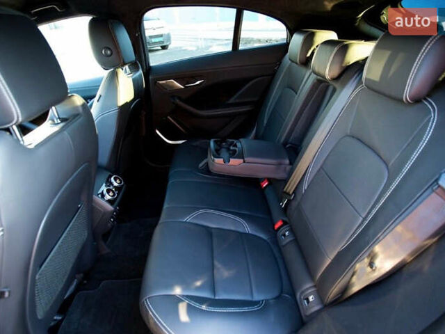 Черный Ягуар I-Pace, объемом двигателя 0 л и пробегом 60 тыс. км за 37000 $, фото 9 на Automoto.ua