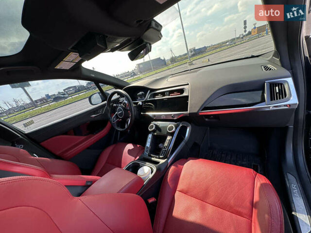 Черный Ягуар I-Pace, объемом двигателя 0 л и пробегом 74 тыс. км за 28800 $, фото 15 на Automoto.ua