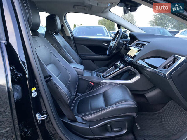 Черный Ягуар I-Pace, объемом двигателя 0 л и пробегом 120 тыс. км за 25900 $, фото 135 на Automoto.ua