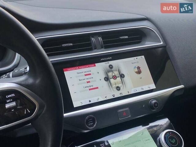 Черный Ягуар I-Pace, объемом двигателя 0 л и пробегом 107 тыс. км за 21900 $, фото 15 на Automoto.ua