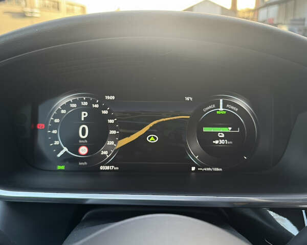 Черный Ягуар I-Pace, объемом двигателя 0 л и пробегом 33 тыс. км за 24900 $, фото 25 на Automoto.ua
