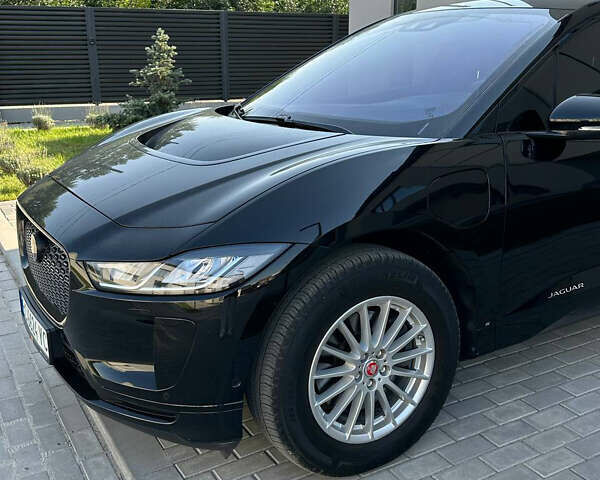 Чорний Ягуар I-Pace, об'ємом двигуна 0 л та пробігом 121 тис. км за 27000 $, фото 4 на Automoto.ua