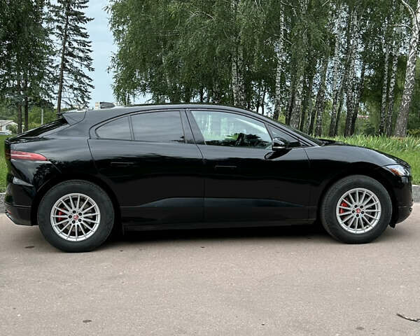 Черный Ягуар I-Pace, объемом двигателя 0 л и пробегом 62 тыс. км за 25999 $, фото 4 на Automoto.ua