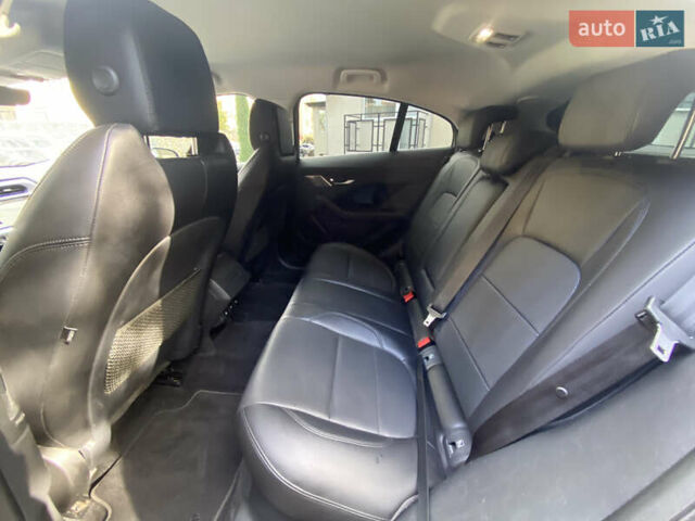 Черный Ягуар I-Pace, объемом двигателя 0 л и пробегом 105 тыс. км за 22200 $, фото 61 на Automoto.ua