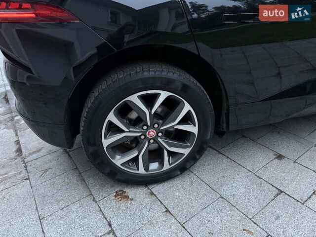 Черный Ягуар I-Pace, объемом двигателя 0 л и пробегом 69 тыс. км за 29900 $, фото 9 на Automoto.ua