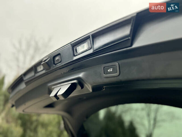 Черный Ягуар I-Pace, объемом двигателя 0 л и пробегом 143 тыс. км за 20500 $, фото 24 на Automoto.ua