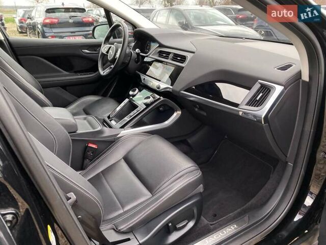 Черный Ягуар I-Pace, объемом двигателя 0 л и пробегом 98 тыс. км за 25200 $, фото 86 на Automoto.ua
