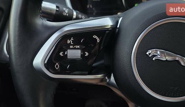 Черный Ягуар I-Pace, объемом двигателя 0 л и пробегом 94 тыс. км за 23500 $, фото 90 на Automoto.ua