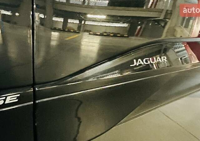 Черный Ягуар I-Pace, объемом двигателя 0 л и пробегом 79 тыс. км за 24300 $, фото 60 на Automoto.ua