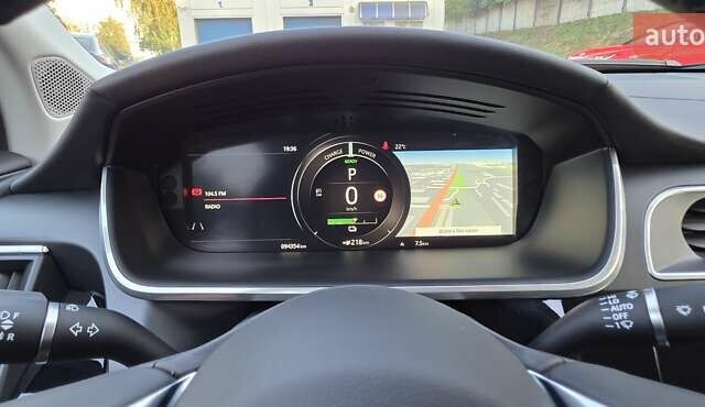 Черный Ягуар I-Pace, объемом двигателя 0 л и пробегом 94 тыс. км за 23500 $, фото 93 на Automoto.ua