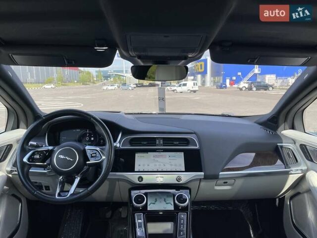 Черный Ягуар I-Pace, объемом двигателя 0 л и пробегом 98 тыс. км за 23900 $, фото 47 на Automoto.ua