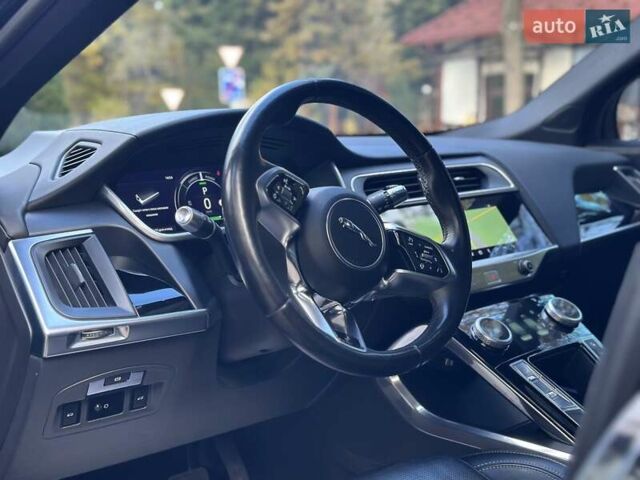 Черный Ягуар I-Pace, объемом двигателя 0 л и пробегом 78 тыс. км за 22700 $, фото 61 на Automoto.ua