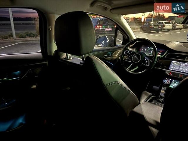Чорний Ягуар I-Pace, об'ємом двигуна 0 л та пробігом 126 тис. км за 25500 $, фото 19 на Automoto.ua