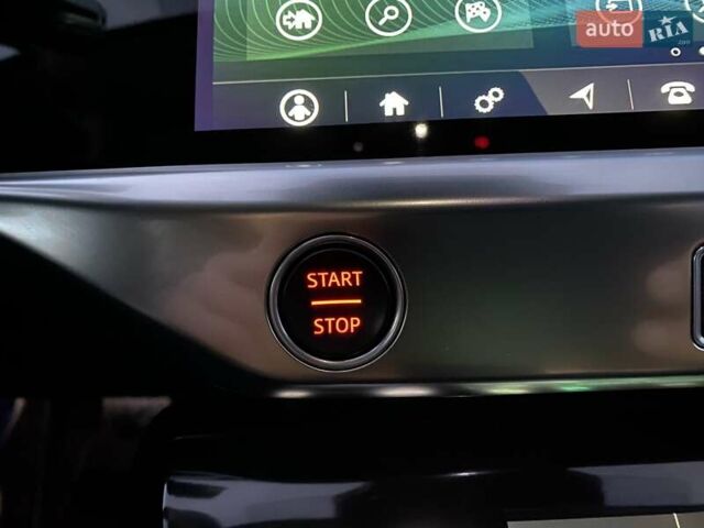 Черный Ягуар I-Pace, объемом двигателя 0 л и пробегом 90 тыс. км за 26900 $, фото 54 на Automoto.ua