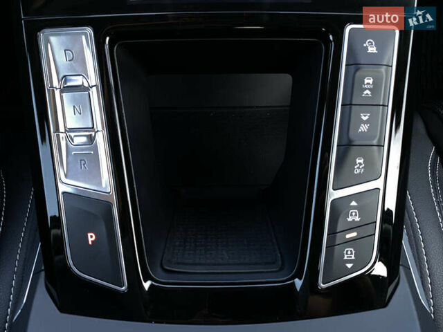 Черный Ягуар I-Pace, объемом двигателя 0 л и пробегом 120 тыс. км за 25900 $, фото 106 на Automoto.ua