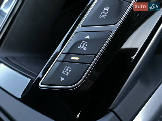 Черный Ягуар I-Pace, объемом двигателя 0 л и пробегом 120 тыс. км за 25900 $, фото 105 на Automoto.ua