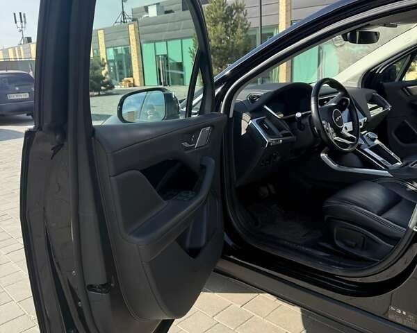 Черный Ягуар I-Pace, объемом двигателя 0 л и пробегом 73 тыс. км за 23999 $, фото 7 на Automoto.ua