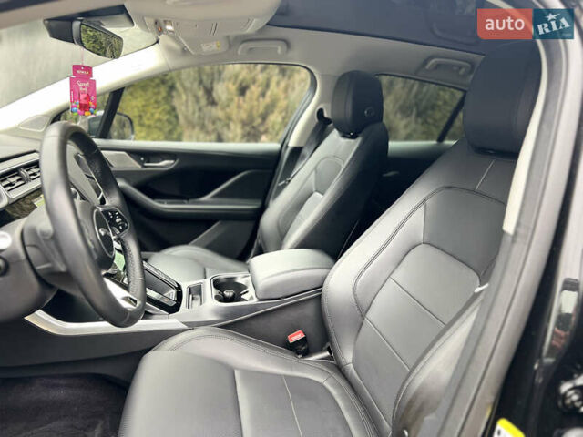 Черный Ягуар I-Pace, объемом двигателя 0 л и пробегом 143 тыс. км за 20500 $, фото 30 на Automoto.ua