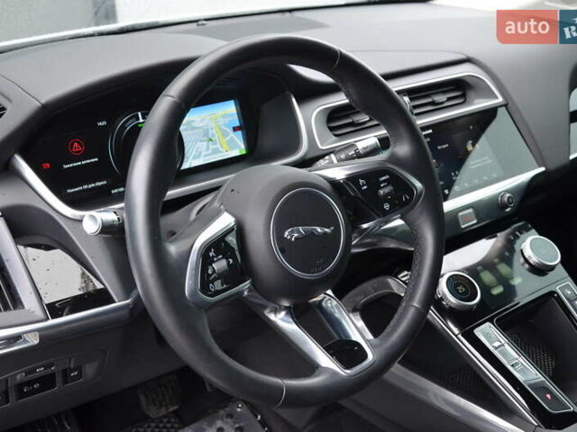Черный Ягуар I-Pace, объемом двигателя 0 л и пробегом 49 тыс. км за 29900 $, фото 23 на Automoto.ua