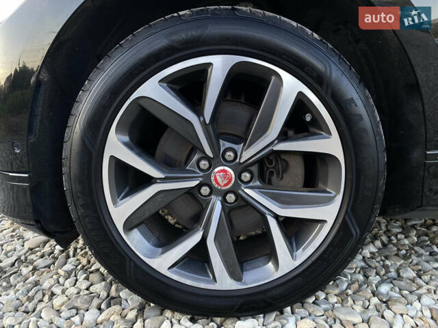 Черный Ягуар I-Pace, объемом двигателя 0 л и пробегом 120 тыс. км за 25900 $, фото 35 на Automoto.ua