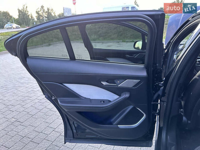 Чорний Ягуар I-Pace, об'ємом двигуна 0 л та пробігом 77 тис. км за 26900 $, фото 53 на Automoto.ua
