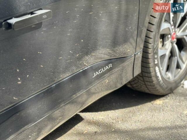 Черный Ягуар I-Pace, объемом двигателя 0 л и пробегом 95 тыс. км за 21500 $, фото 7 на Automoto.ua