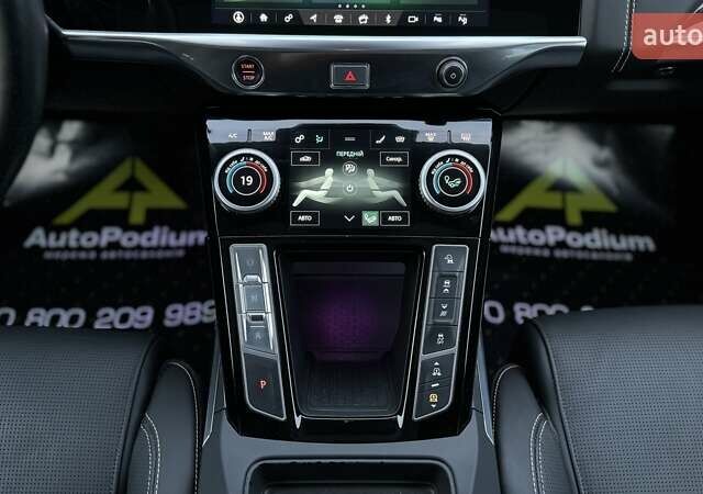 Черный Ягуар I-Pace, объемом двигателя 0 л и пробегом 36 тыс. км за 31999 $, фото 25 на Automoto.ua