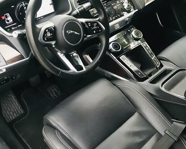 Черный Ягуар I-Pace, объемом двигателя 0 л и пробегом 59 тыс. км за 29000 $, фото 14 на Automoto.ua
