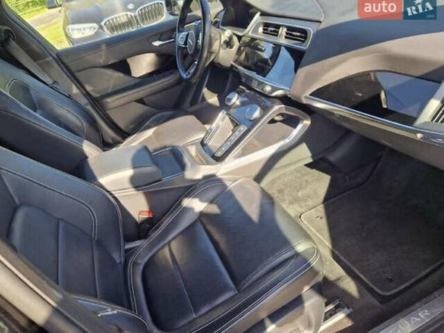 Черный Ягуар I-Pace, объемом двигателя 0 л и пробегом 77 тыс. км за 24500 $, фото 4 на Automoto.ua